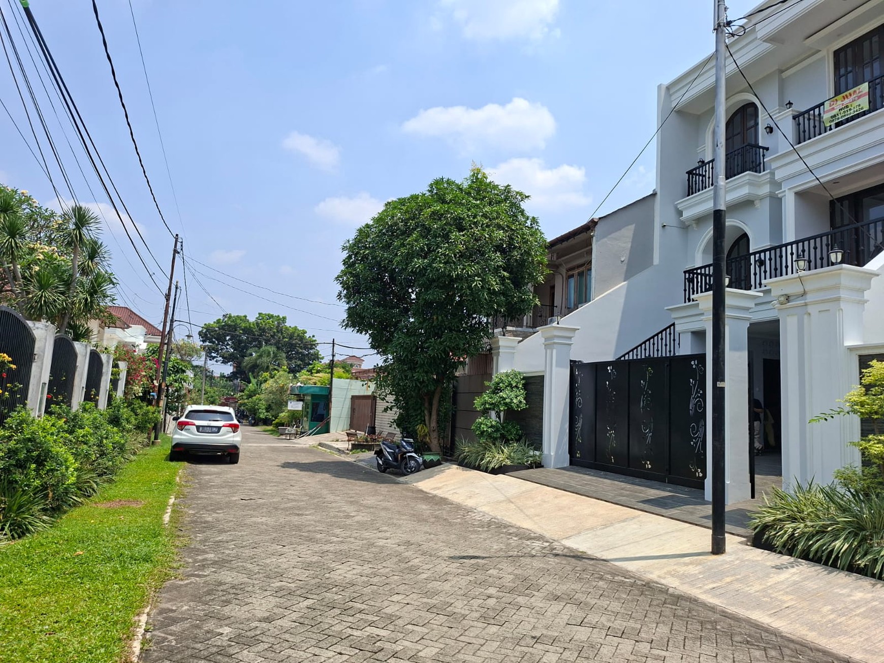 Rumah Bagus Di Komp Duta Loka Pondok Aren Tangerang Selatan