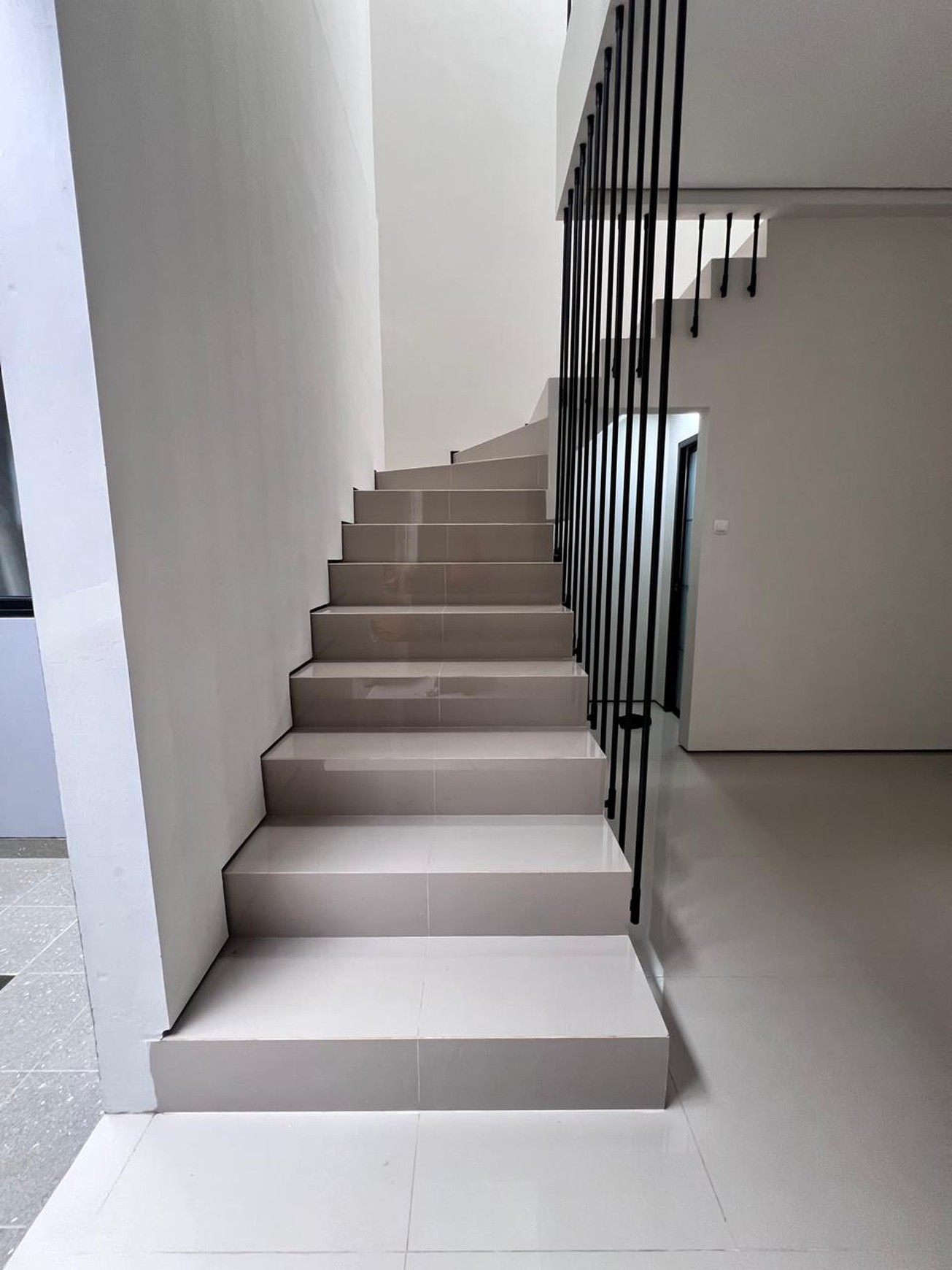 Rumah Minimalis Brand New, Siap huni lokasi strategis di Bintaro