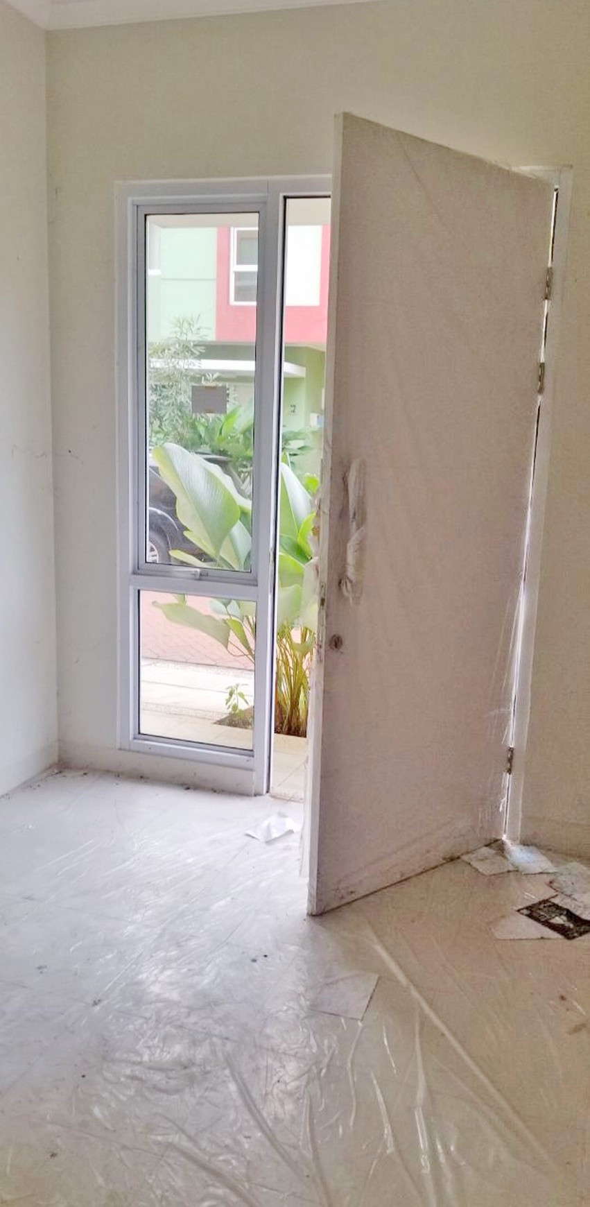 Rumah Minimalis Arcadia Village Gading Serpong, Lokasi Strategis