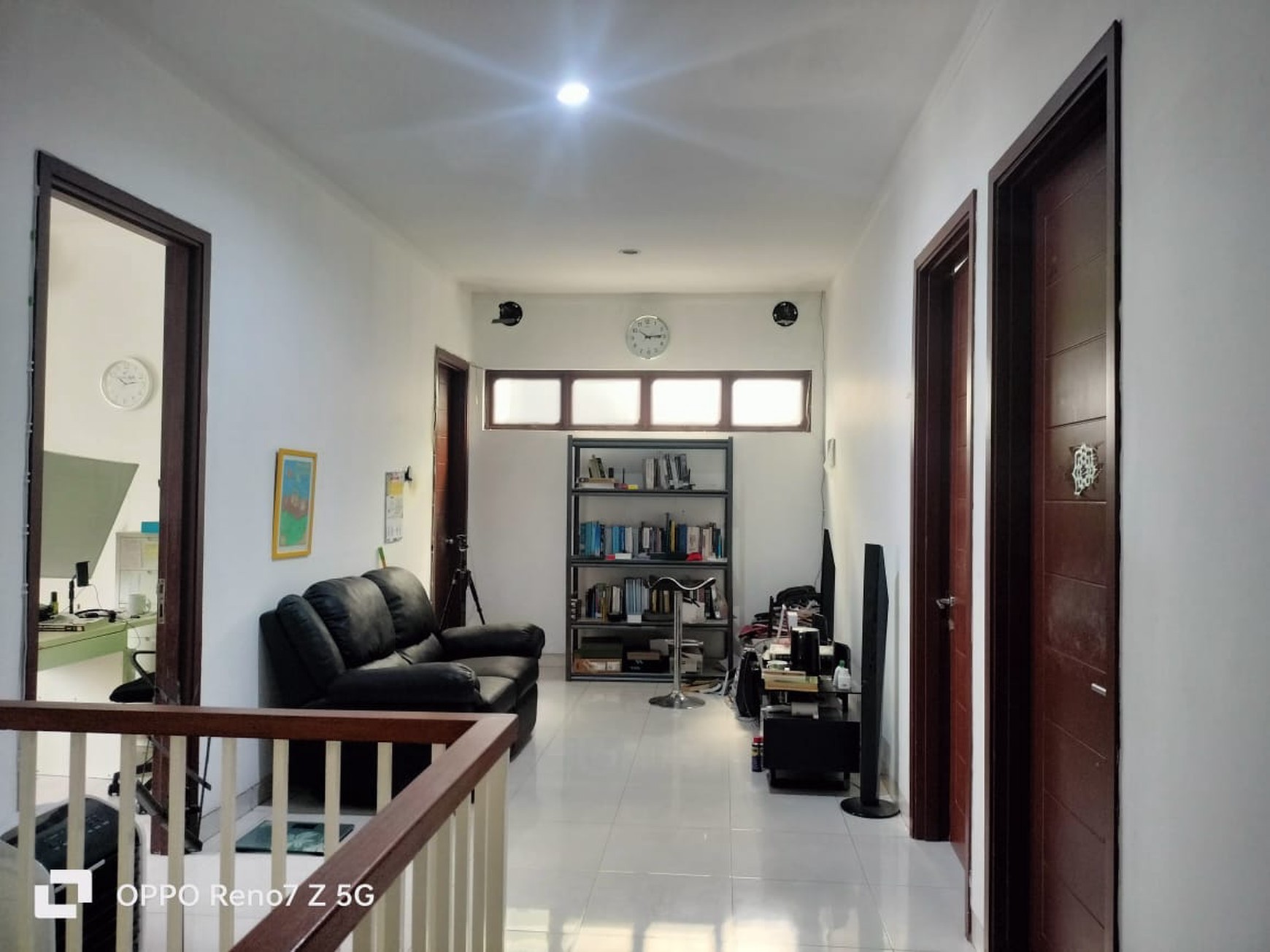Dijual Rumah di Bintaro Jaya dengan KT 4+1 KM 3+1 Surat SHM