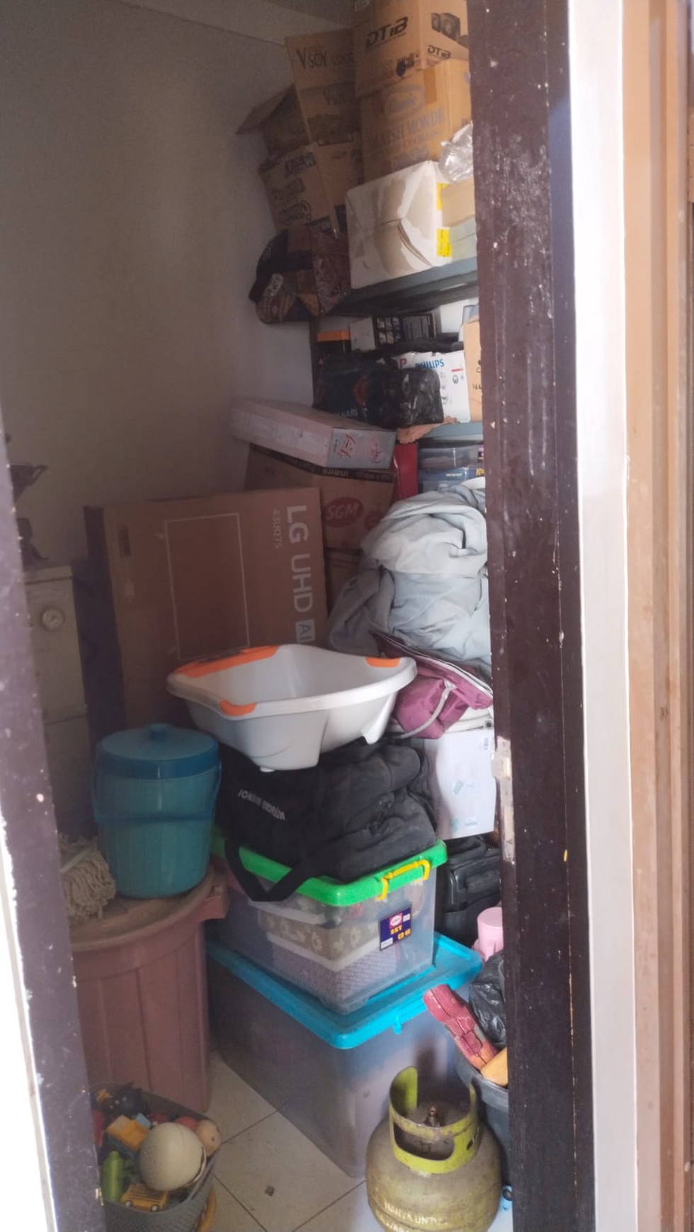 Rumah Bagus Di Melia Grove Graha Raya Bintaro Jaya