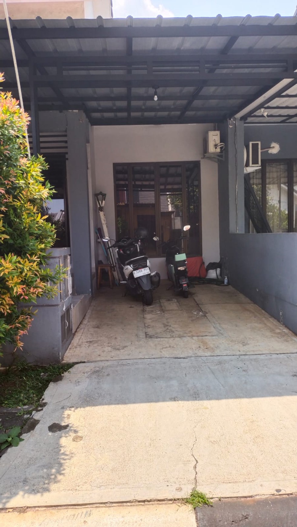 Rumah Bagus Di Melia Grove Graha Raya Bintaro Jaya