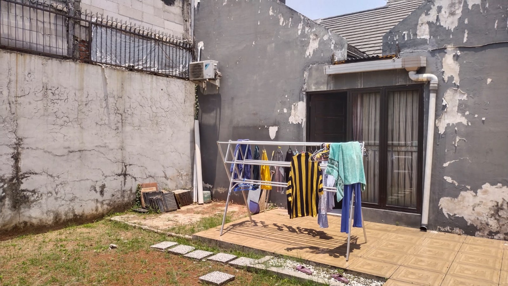 Rumah Bagus Di Melia Grove Graha Raya Bintaro Jaya
