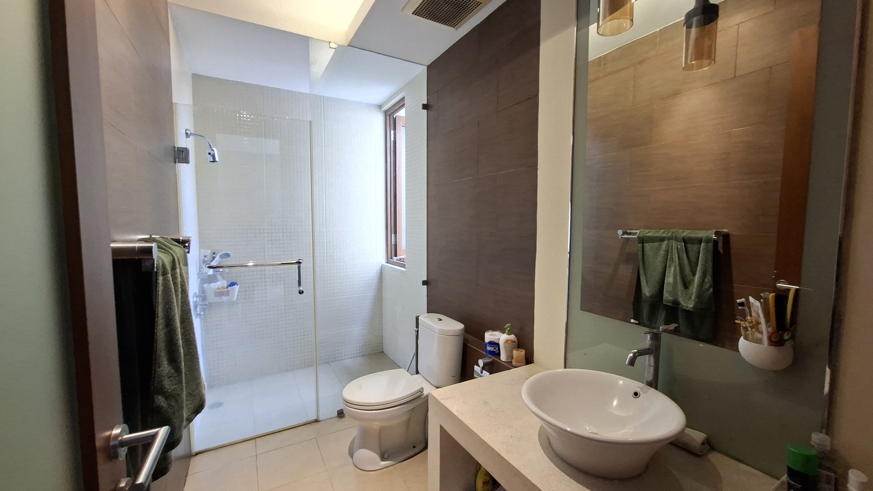 Rumah Bergaya Villa @Kemang