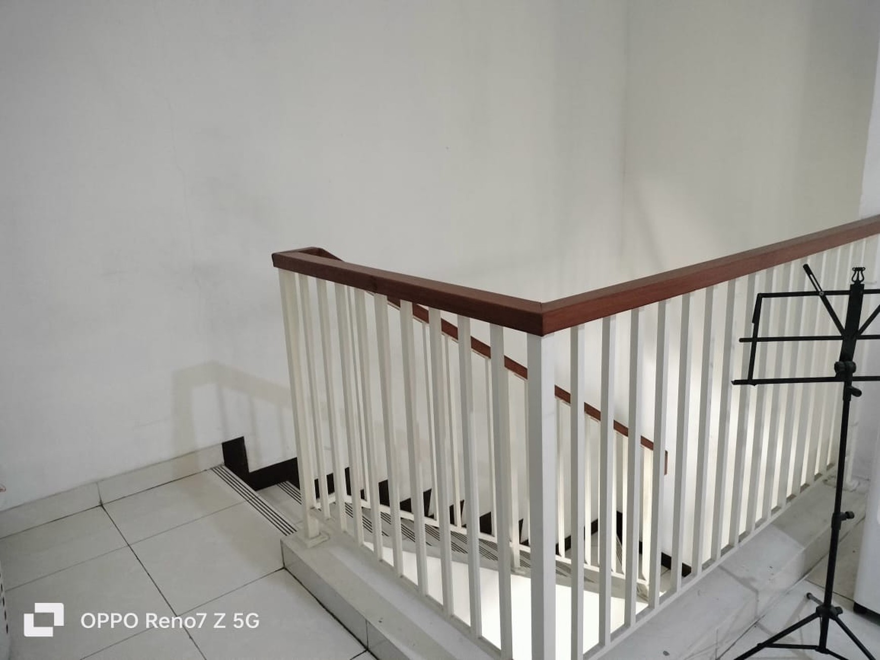 Disewa Rumah 2 Lantai Di Bintaro Jaya KT 4+1 KM 4+1 Siap Huni