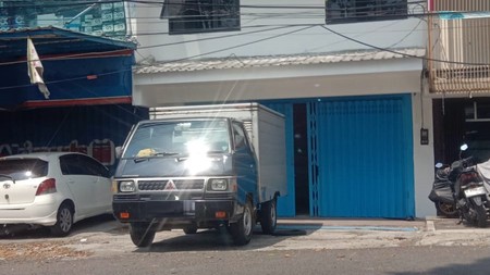 Disewakan Ruko 3 lantai di Jl Kupang Jaya Surabaya