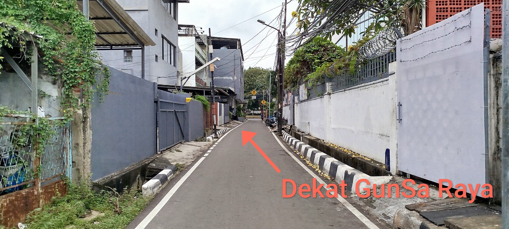 JUAL MURAH rumah dalam gang belakang Wahana Honda Gunung Sahari Raya