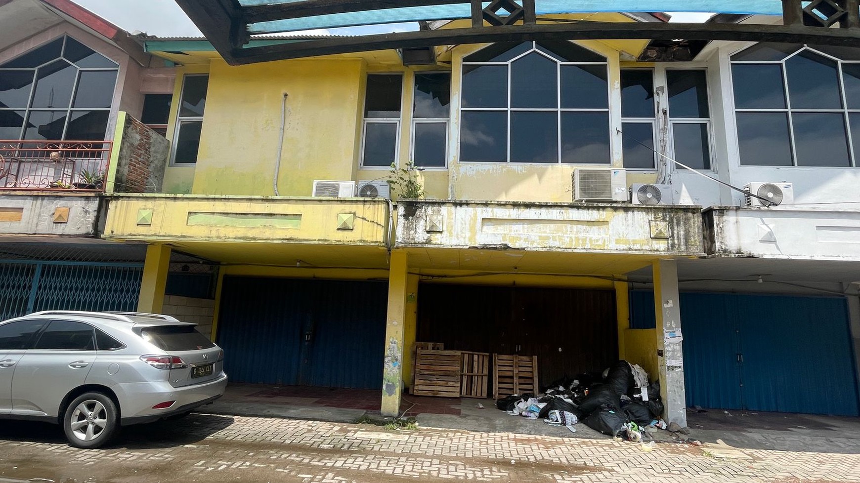 Dijual Ruko 2 gandeng di JL. Platina Raya Perum 2 - Karawaci Kota Tangerang