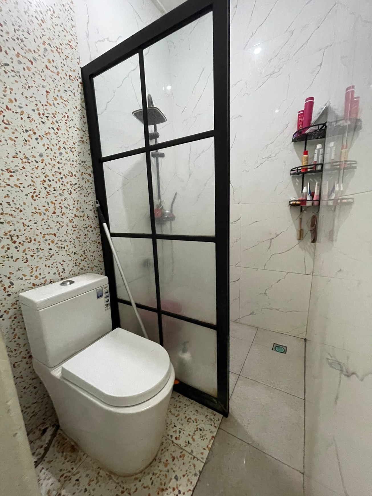 Rumah Minimalis dalam Townhouse Strategis di Cinere dekat ke Mall