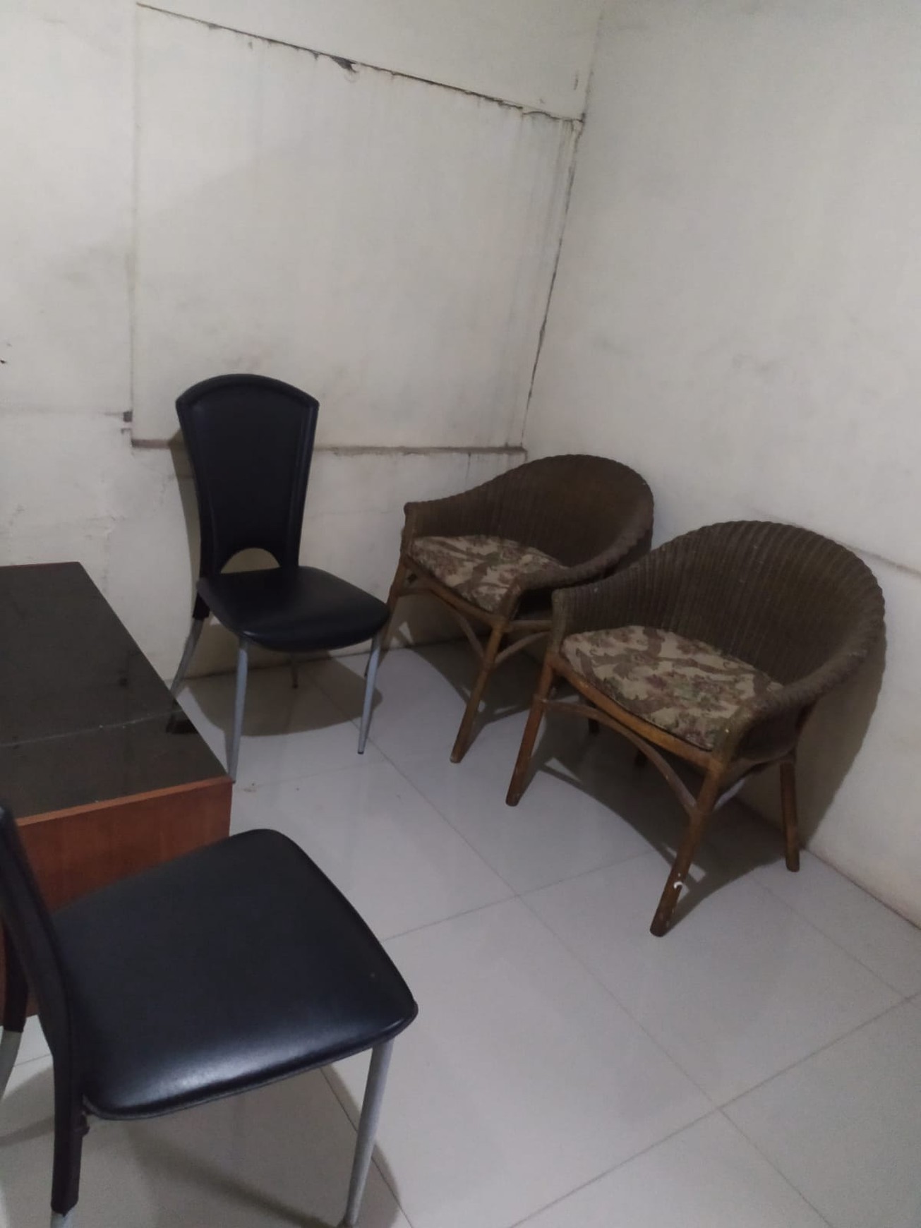 Rumah Siap Huni dan Bisa untuk Usaha di Metland Cileungsi