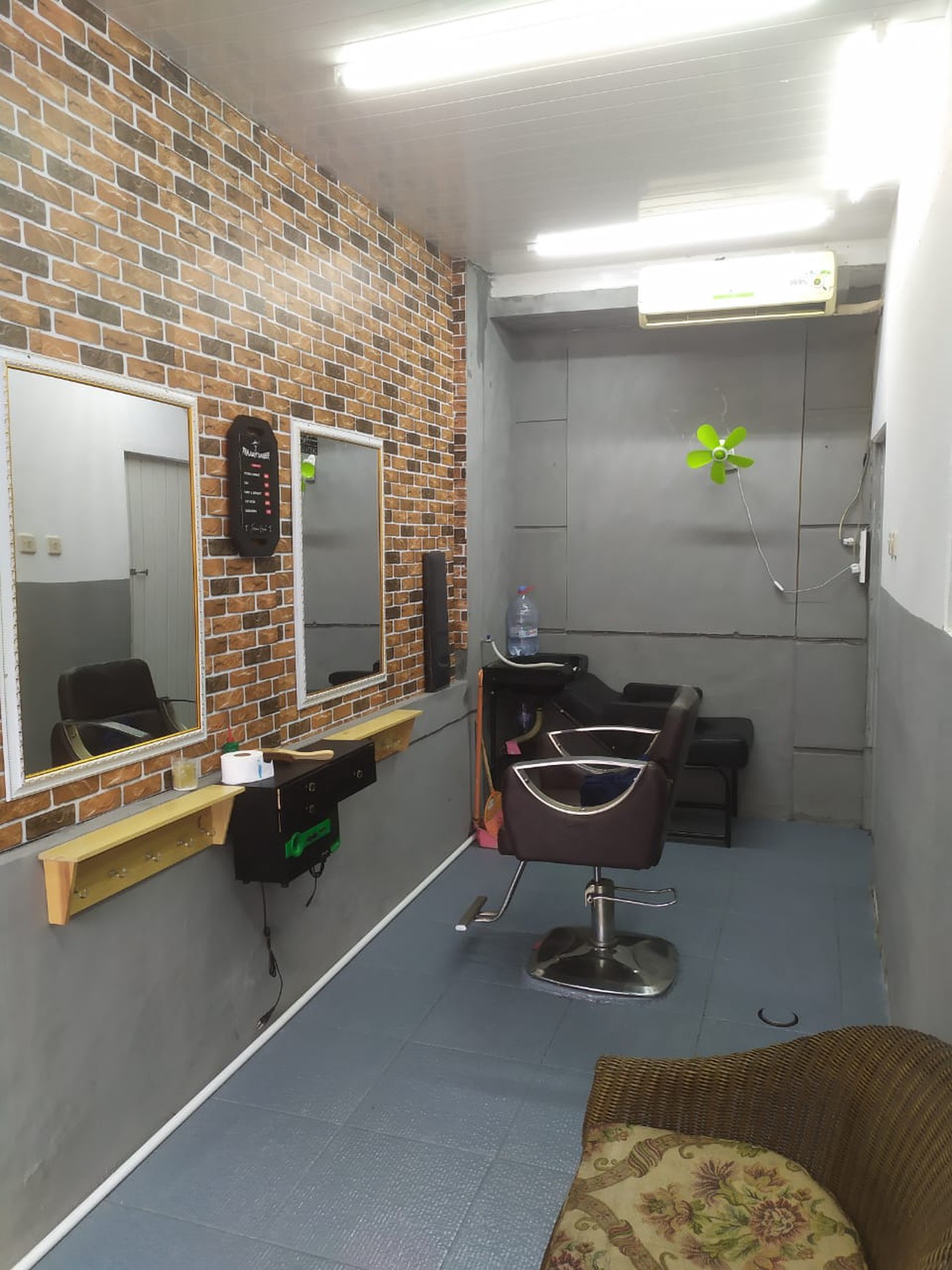 Rumah Siap Huni dan Bisa untuk Usaha di Metland Cileungsi