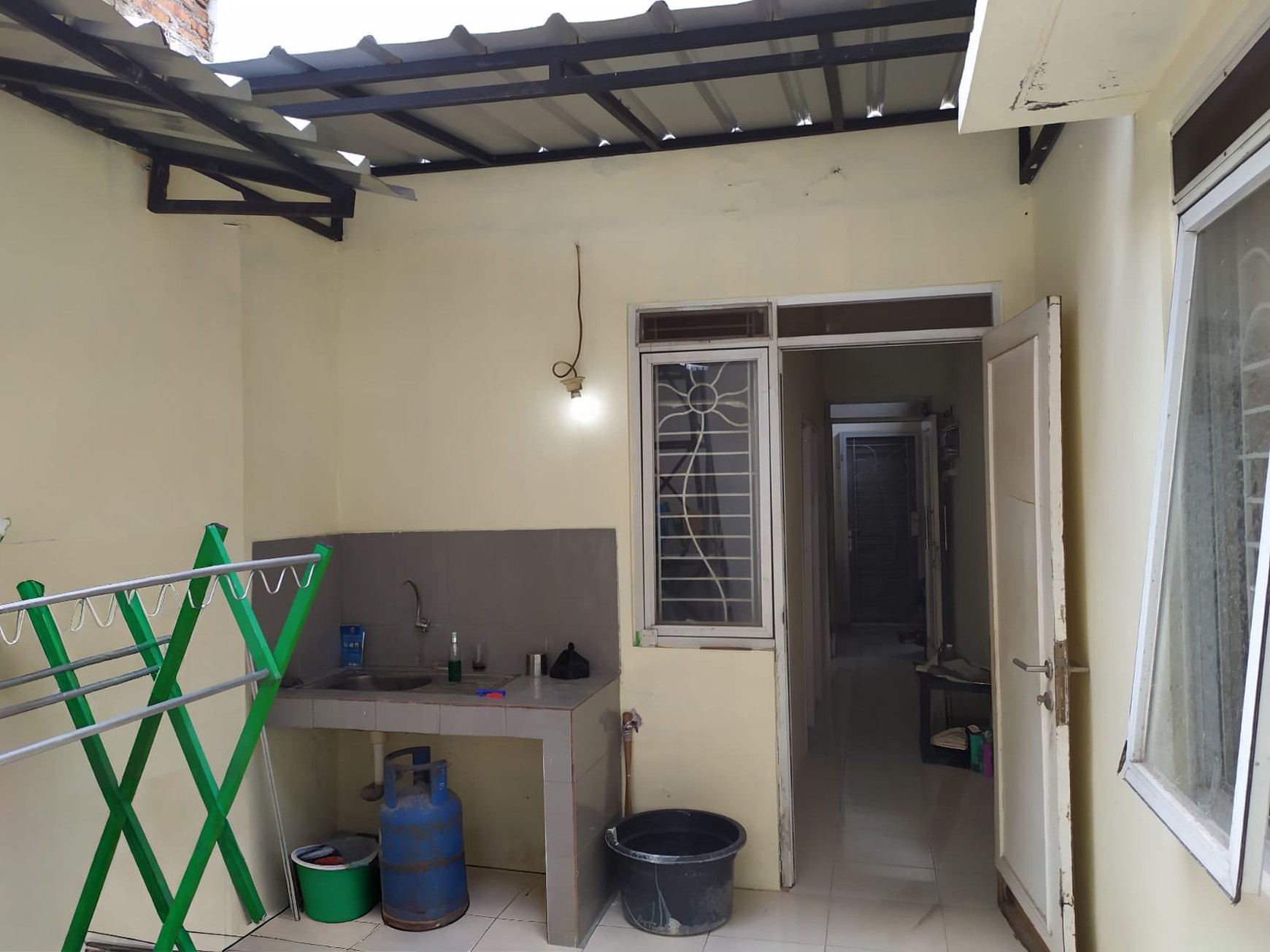 Rumah Siap Huni dan Bisa untuk Usaha di Metland Cileungsi