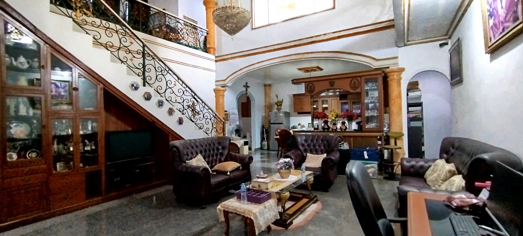 Jual MURAH! Rumah hoek bagus dan siap pakai di Cempaka Putih tengah