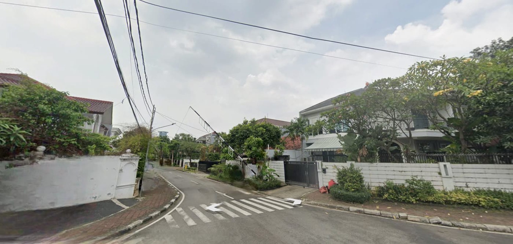 Rumah Bagus Di Jl Purwakarta Menteng Jakarta Pusat