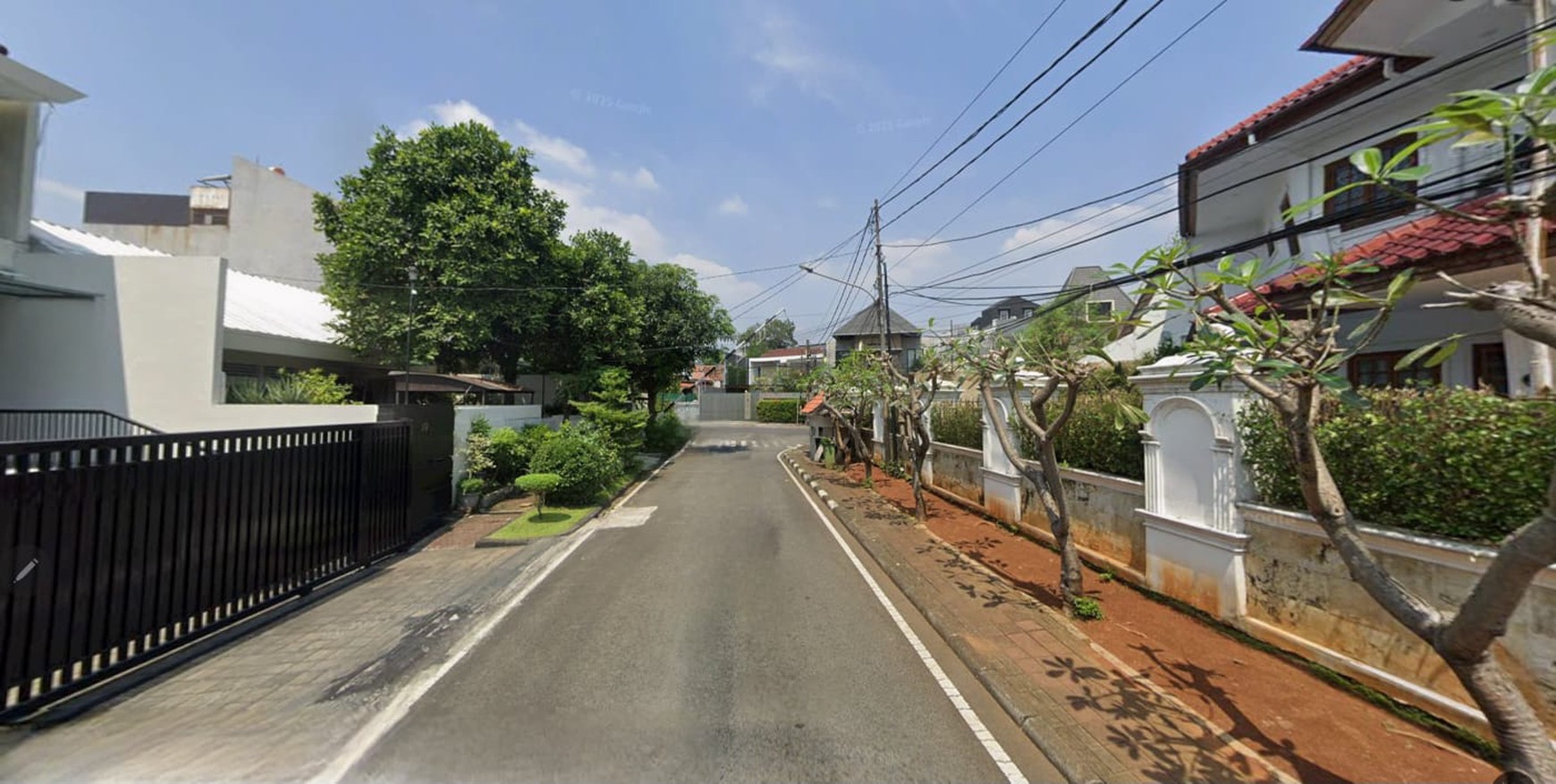 Rumah Bagus Di Jl Purwakarta Menteng Jakarta Pusat
