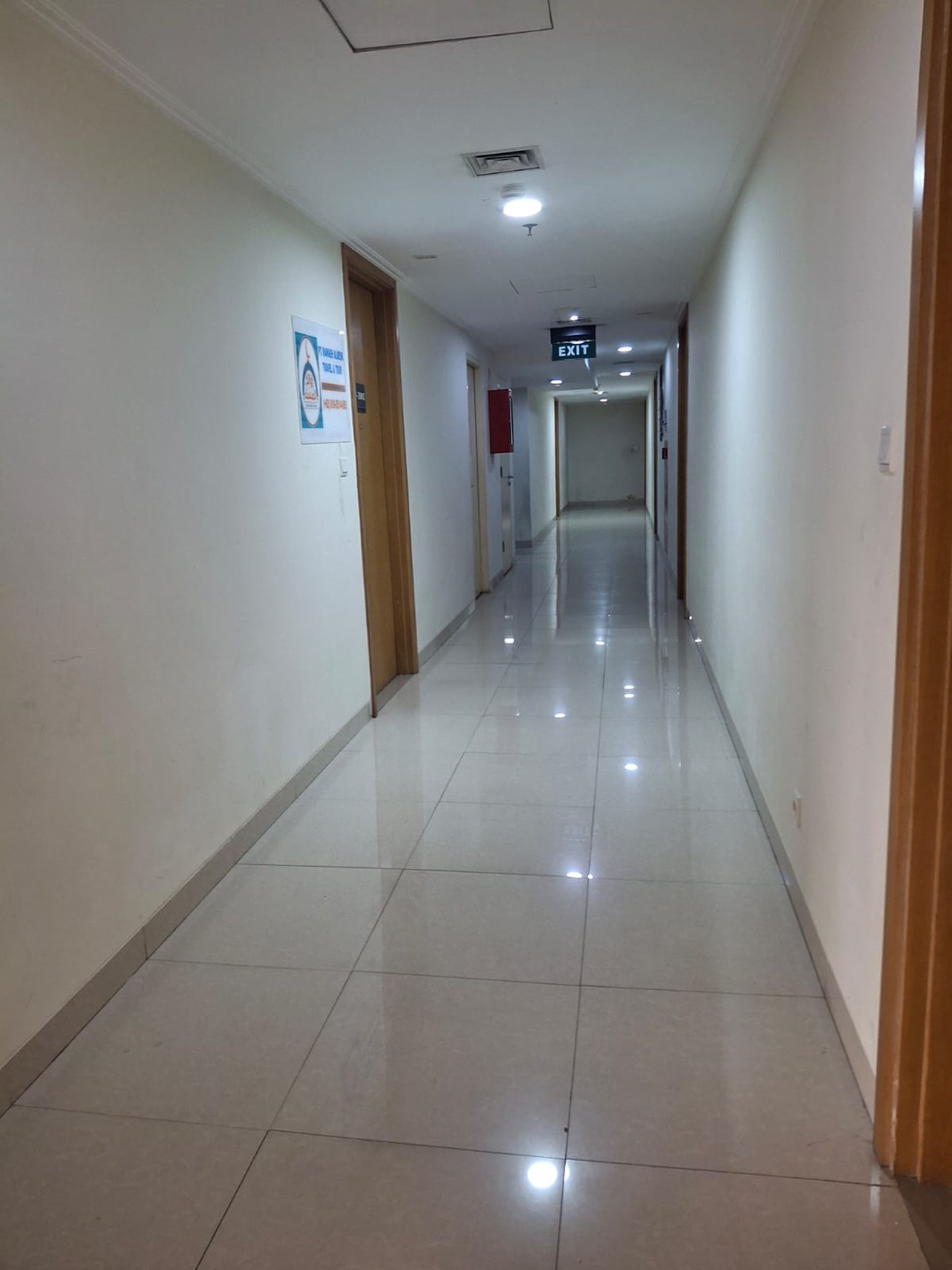 Office Tower di lokasi strategis,siap pakai.