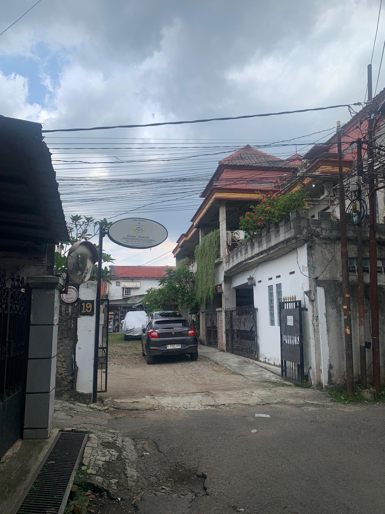 Rumah Hitung Kavling  Jl Melati Moh Kahfi Kebagusan Jakarta Selatan