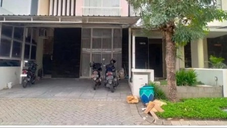 Disewakan Rumah Royal Residence Surabaya SPESIAL 4+1 Kamar Tidur 