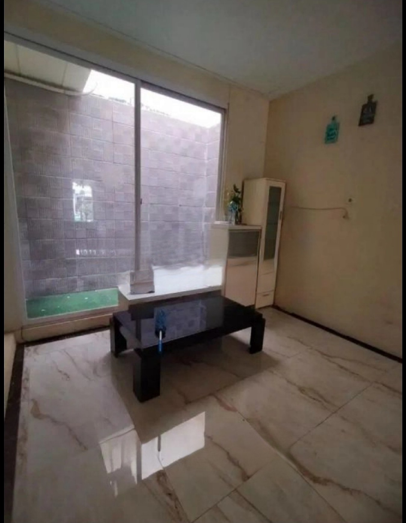 Disewakan Rumah Royal Residence Surabaya SPESIAL 4+1 Kamar Tidur