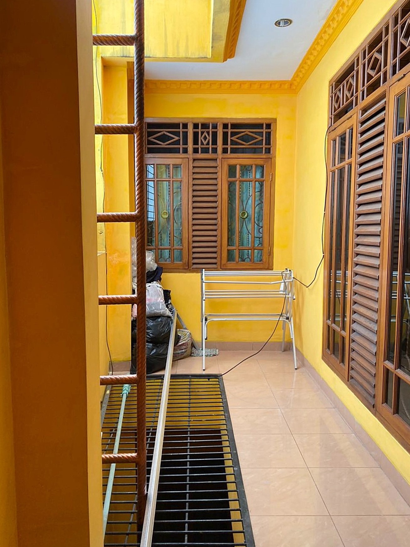 FOR SALE - Rumah Siap Huni (Semi-Furnished) di Sudimara, Ciledug, Kota Tangerang