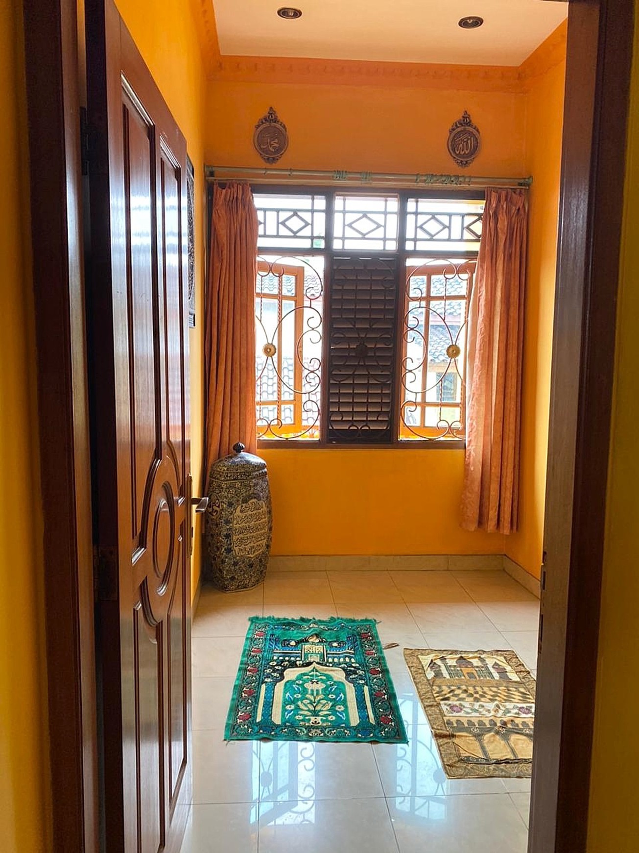FOR SALE - Rumah Siap Huni (Semi-Furnished) di Sudimara, Ciledug, Kota Tangerang