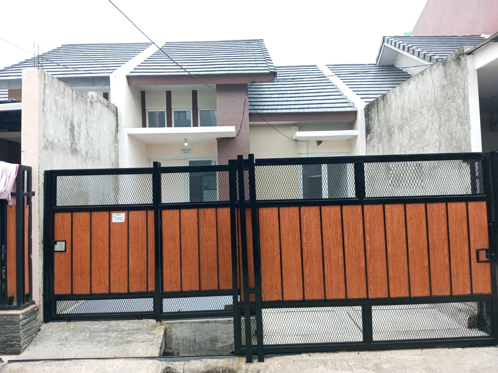 Dijual rumah di Poris residence kota tangerang 