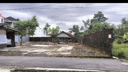 Tanah Luas 600 Meter Persegi Lokasi Strategis di Condong Catur Depok Sleman 