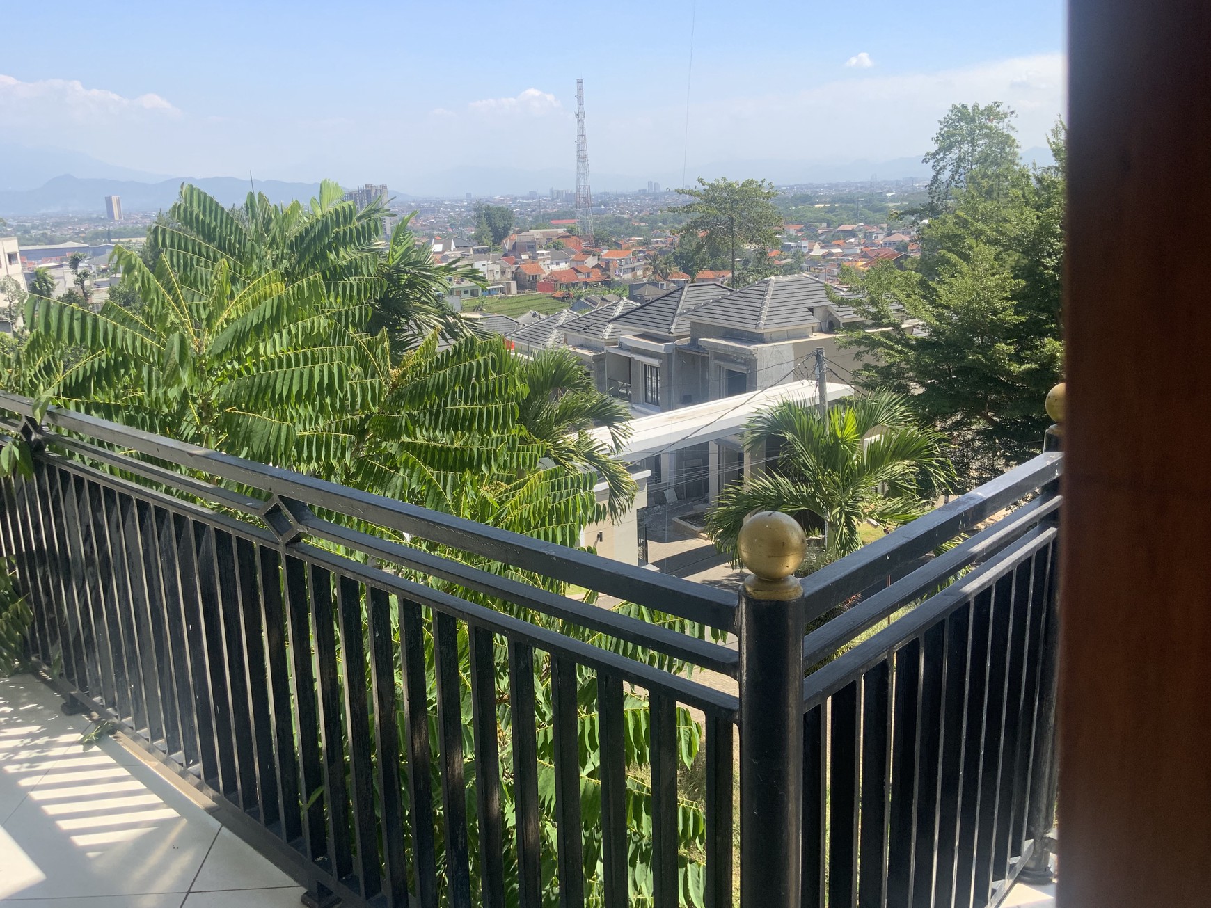 Dijual Rumah Luas dan Cantik di Pasir Jati Ujung Berung