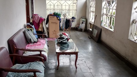 Dijual Rumah Lama Hitung Tanah di Benhil Jakarta Pusat