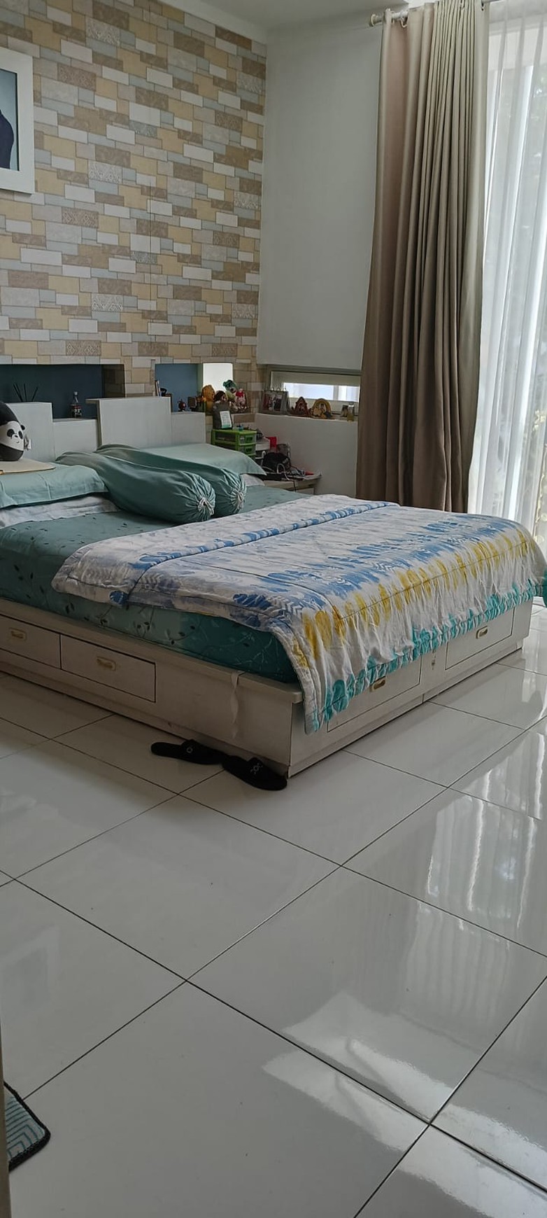 Rumah di Bintaro Sektor 9, 2 Lantai Sudah SHM KT 4+1 KM 3+1.