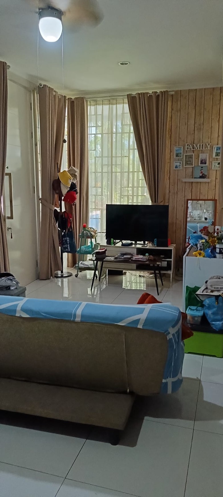 Rumah di Bintaro Sektor 9, 2 Lantai Sudah SHM KT 4+1 KM 3+1.