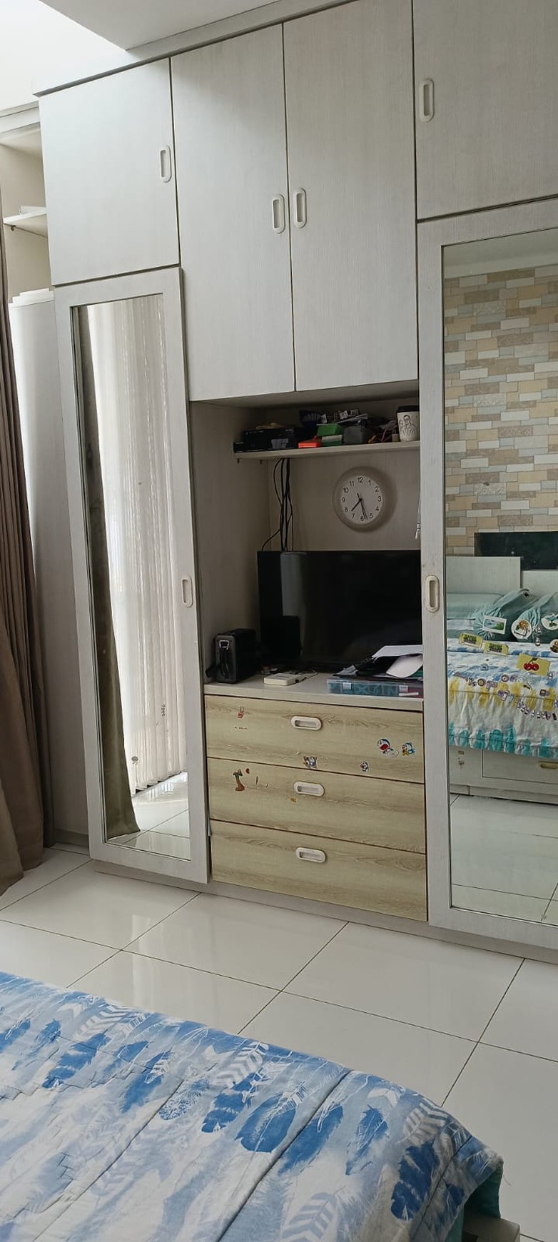 Rumah di Bintaro Sektor 9, 2 Lantai Sudah SHM KT 4+1 KM 3+1.