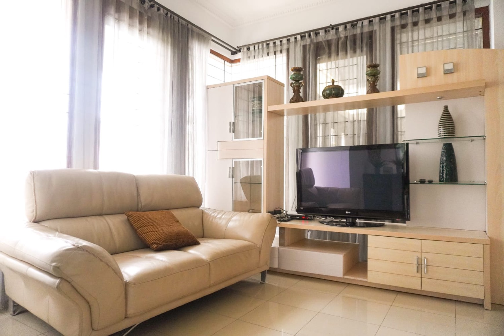Rumah Villa Dago Pakar Dijual Full Furnished Bandung Jawa Barat