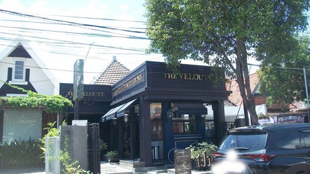 Rumah Pusat Kota Surabaya di Jl. Untung Suropati, Cocok untuk Usaha Resto/Cafe/Klinik/Kantor dsb - WNA -