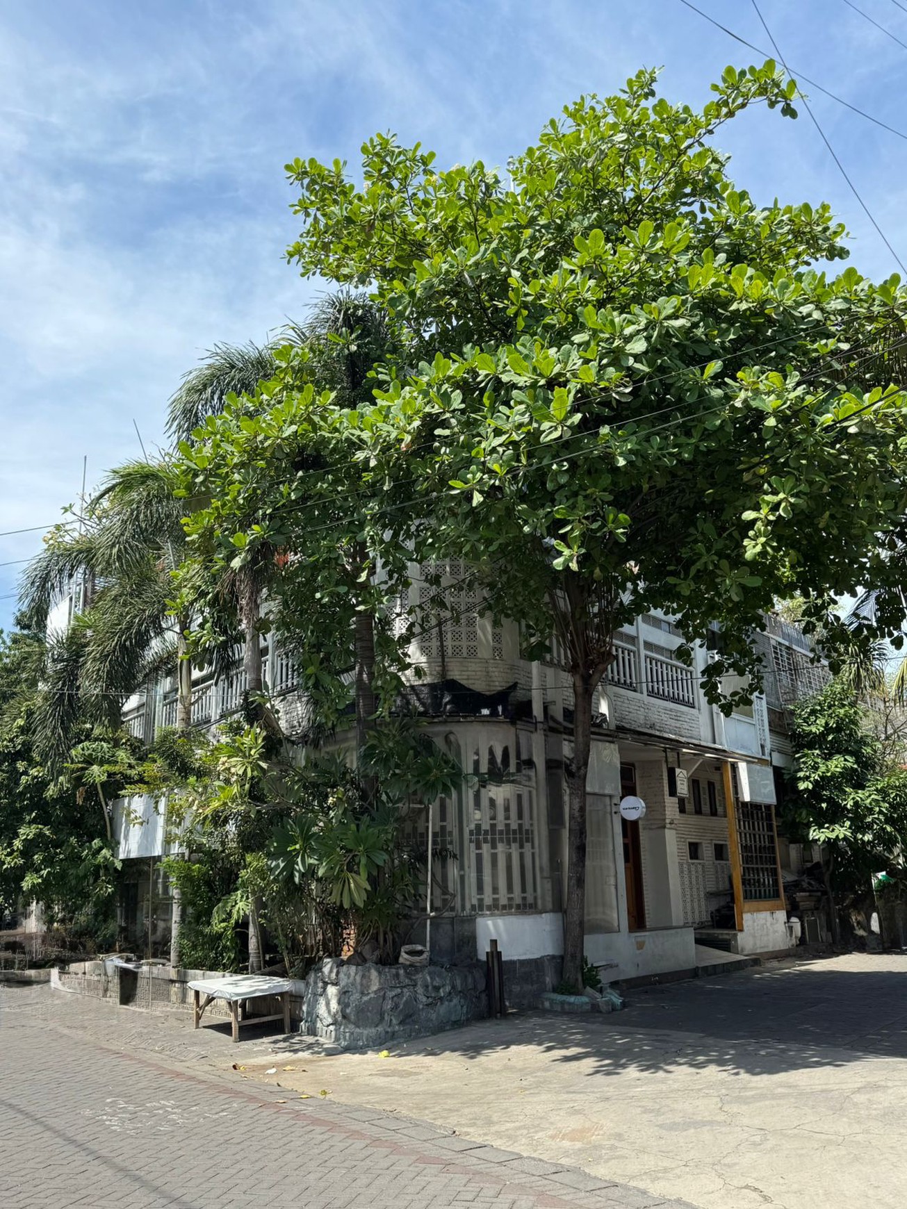 Dijual Rumah Kos - Kostan Dukuh Kupang Surabaya Barat - Aktif Operasional - Surat Hgb