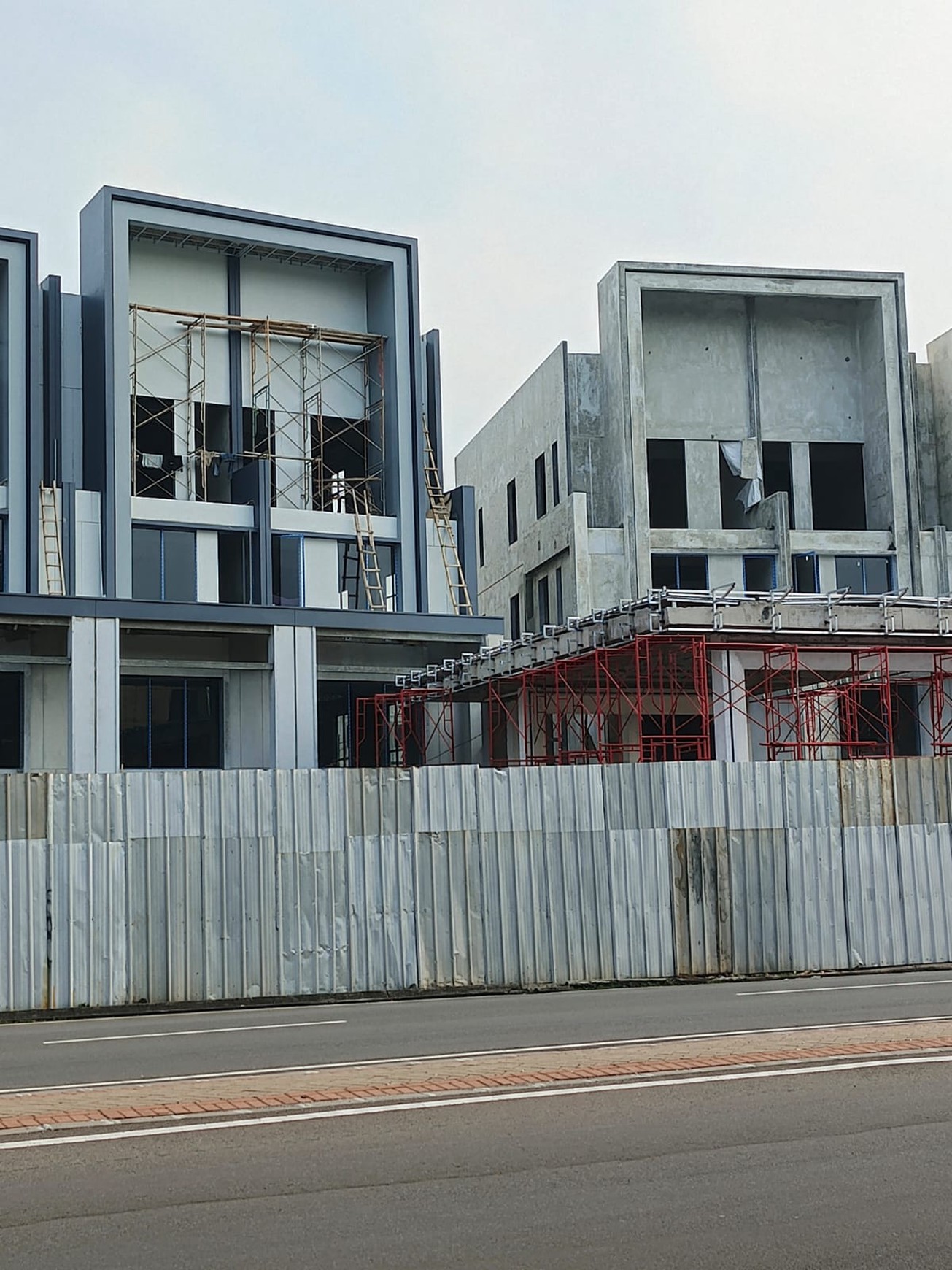 Ruko siap pakai Kawasan Komersial Premium di Gading Serpong 