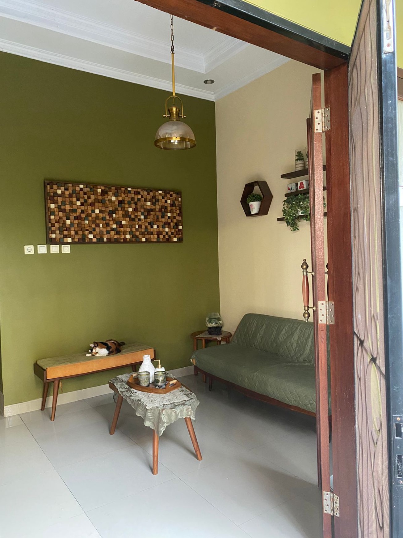 Rumah 2 Lantai Siap Huni di Jakarta Selatan KT 3+1 KM 4 Surat SHM