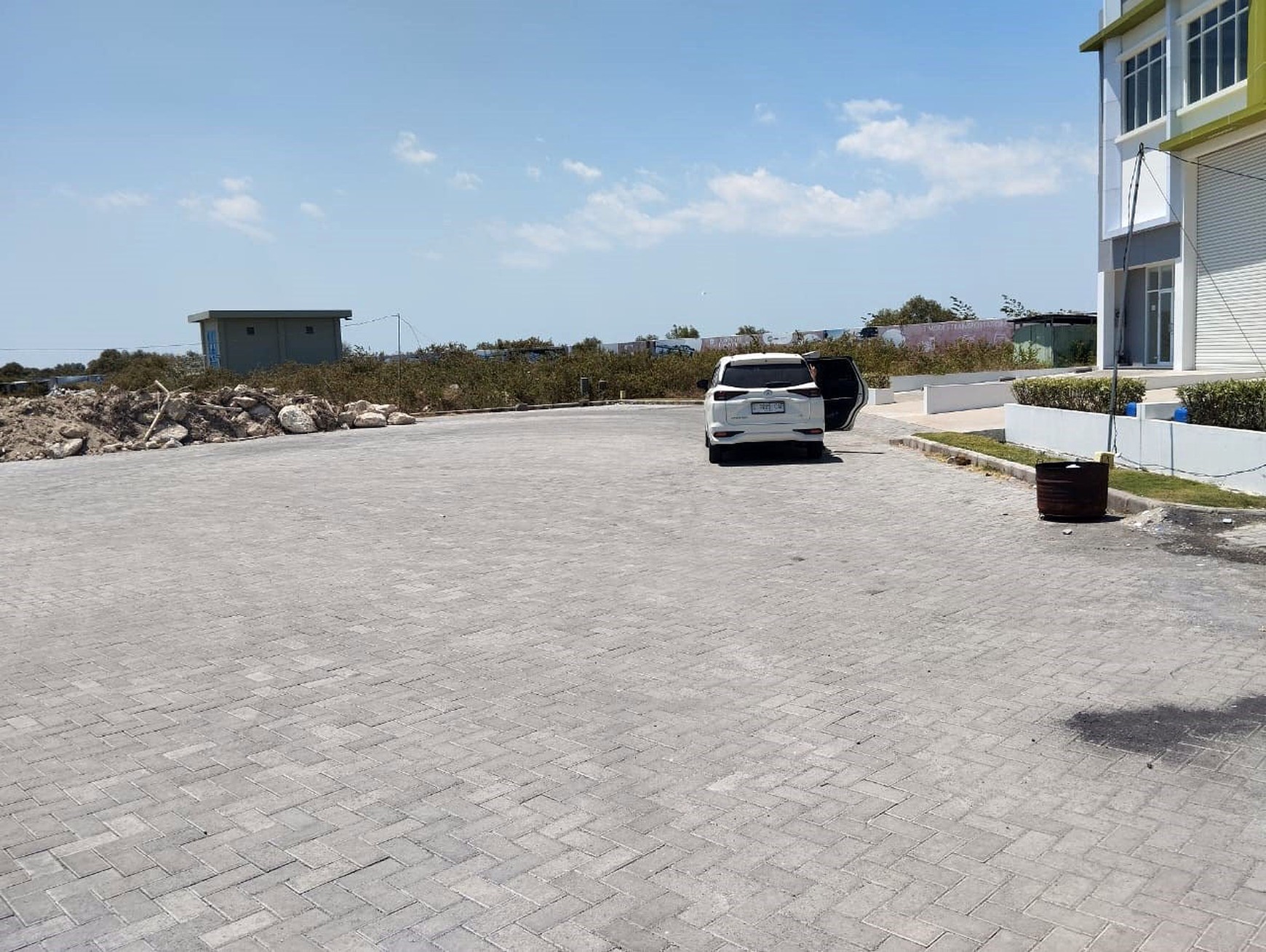 Pergudangan AKR GEM CITY EAST GATE LOGISTIC PARK GRESIK, BARU GRESS, STRATEGIS
