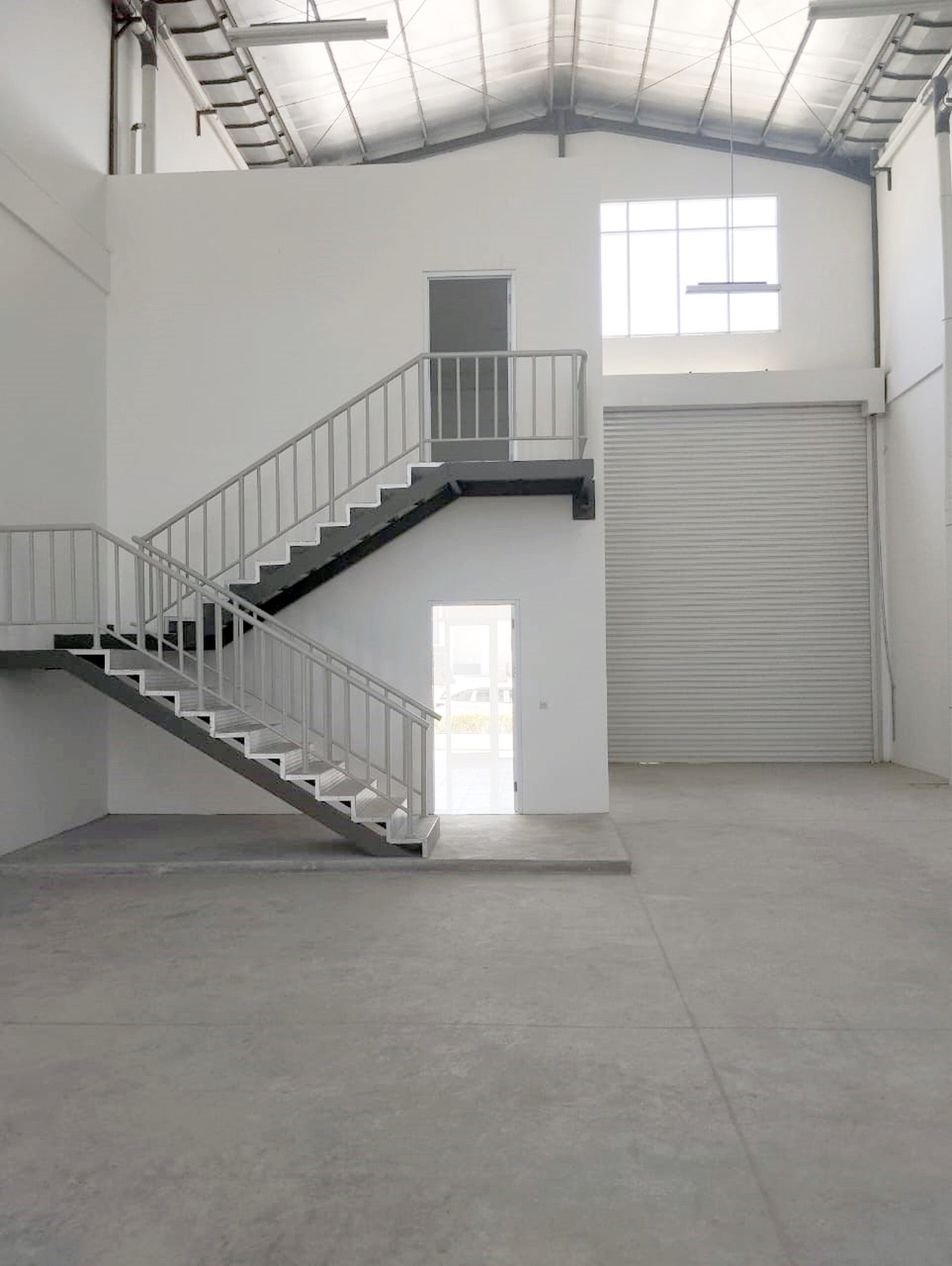 Pergudangan AKR GEM CITY EAST GATE LOGISTIC PARK GRESIK, BARU GRESS, STRATEGIS
