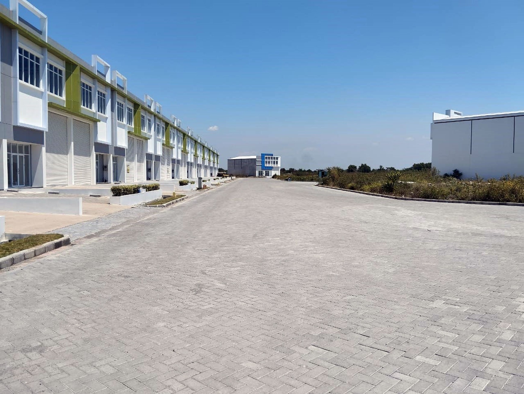 Pergudangan AKR GEM CITY EAST GATE LOGISTIC PARK GRESIK, BARU GRESS, STRATEGIS