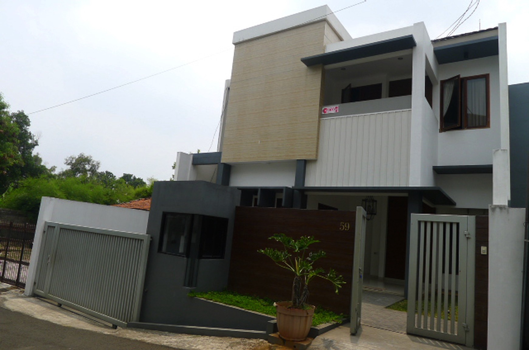 Jl. Poncol Lestari Lebak Bulus - Rumah Mewah Nuansa Resort