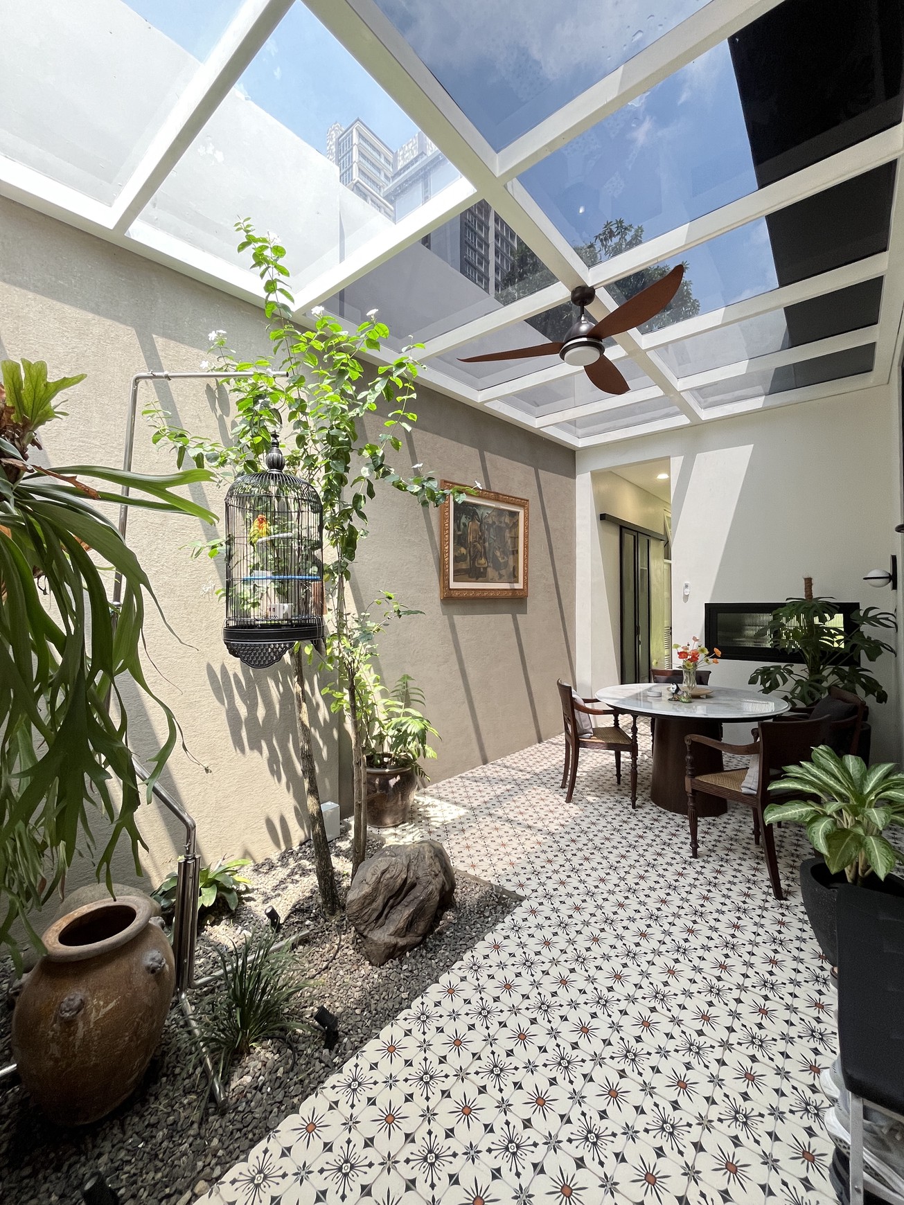 Dijual Rumah baru renovasi area komersial di Jl Jaksa - Kebon Sirih - Jakarta Pusat