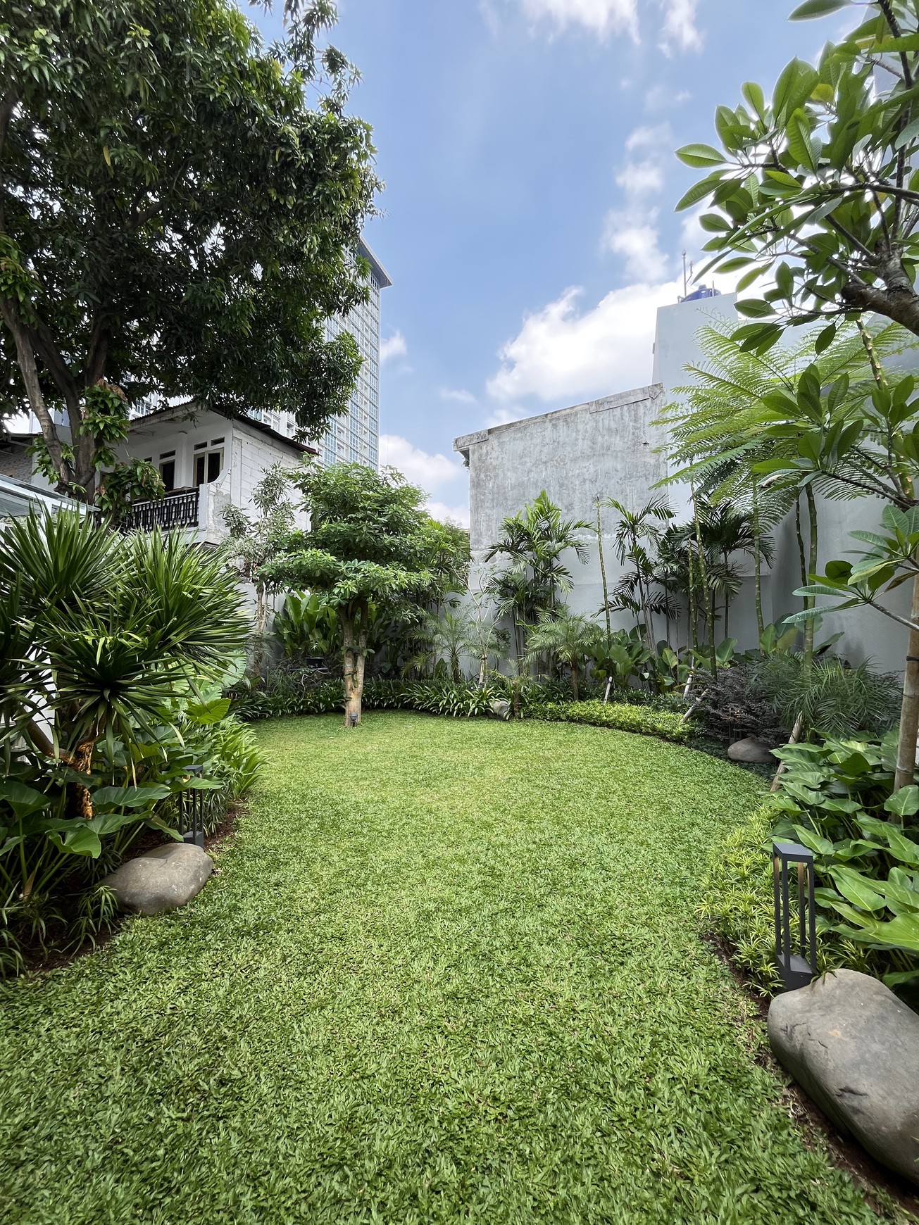 Dijual Rumah baru renovasi area komersial di Jl Jaksa - Kebon Sirih