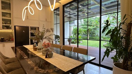 Dijual Rumah baru renovasi area komersial di Jl Jaksa - Kebon Sirih