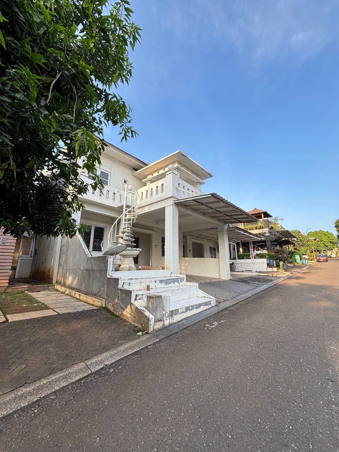 Rumah 2 Lantai  di Kota Wisata Cibubur 