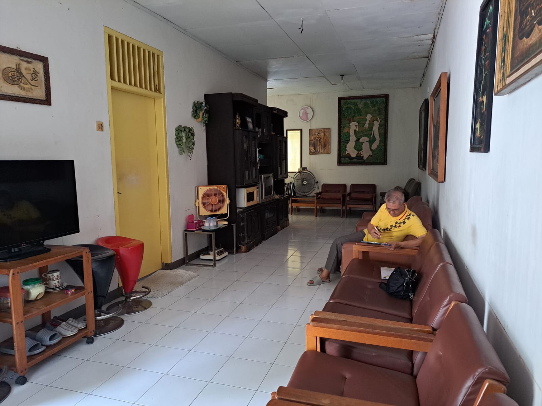 Rumah Luas 270 m² di Senen Jakarta Pusat - Lokasi Strategis