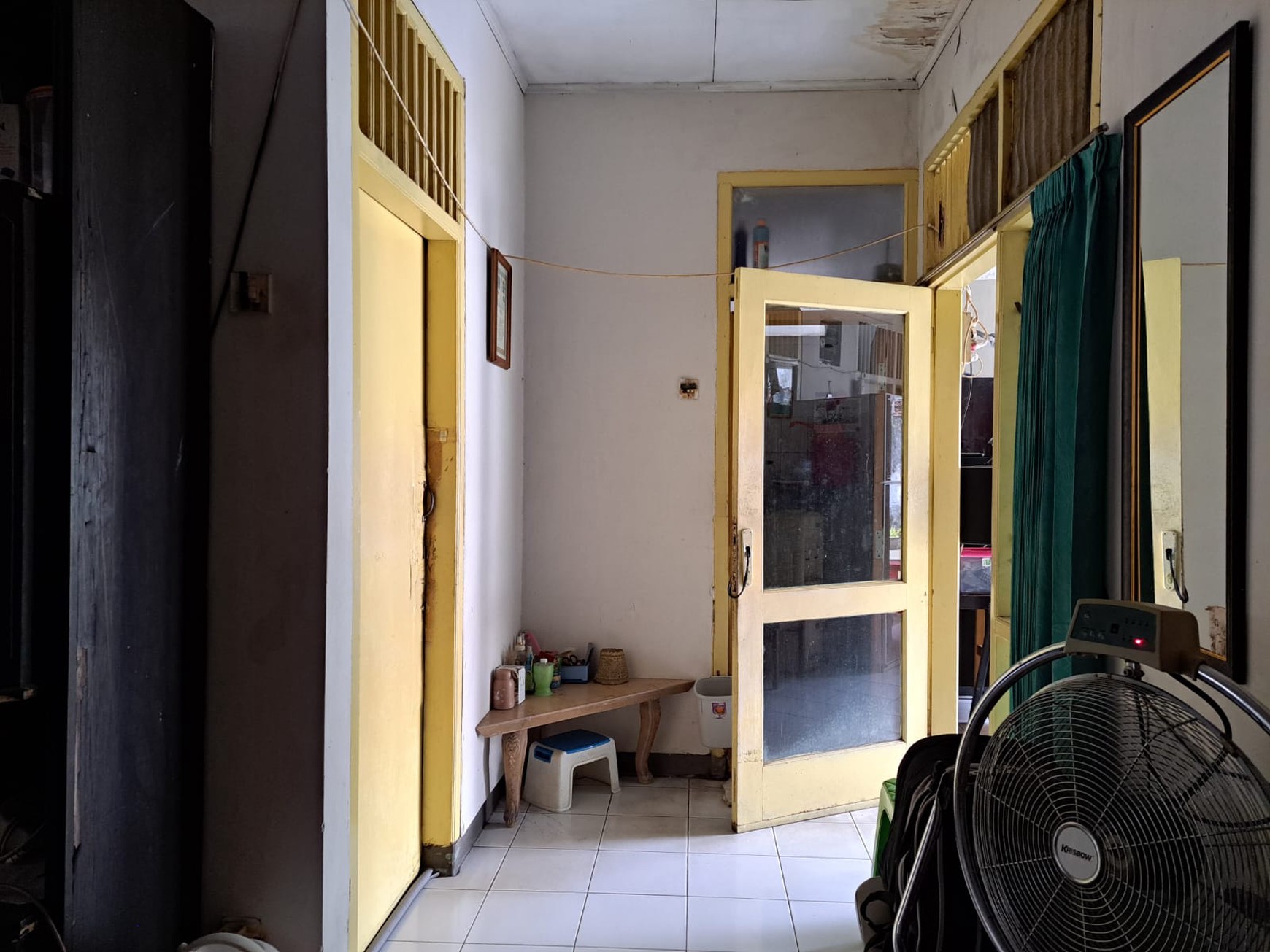 Rumah Luas 270 m² di Senen Jakarta Pusat - Lokasi Strategis