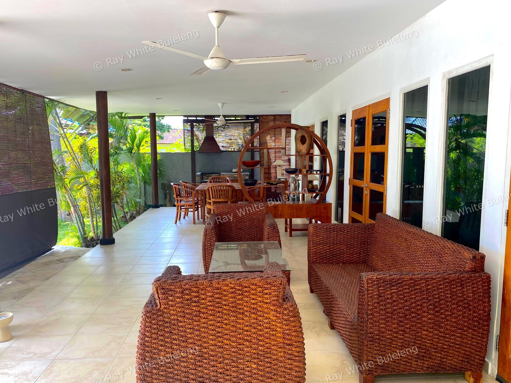 Elegant Beachfront Villa - Prime 1,325 Sqm Land