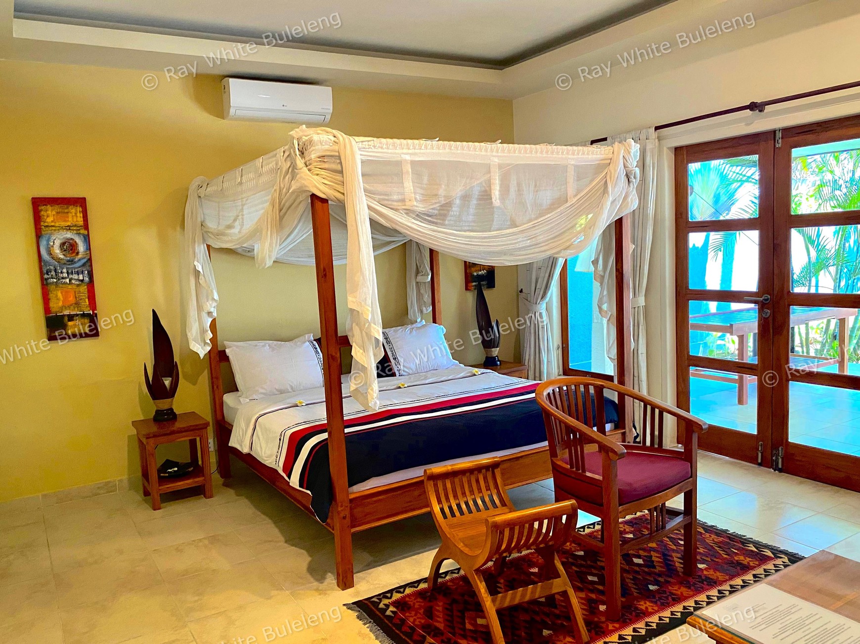 Elegant Beachfront Villa - Prime 1,325 Sqm Land