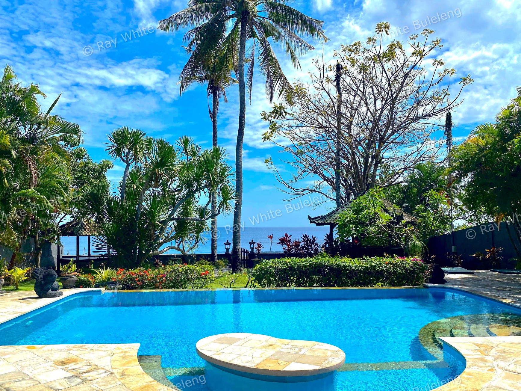 Elegant Beachfront Villa - Prime 1,325 Sqm Land